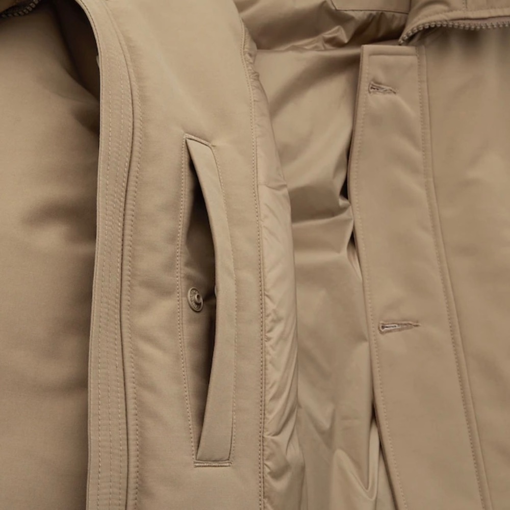 (SOLD) Uniqlo Hybrid Down coat - Picture 6 of 11